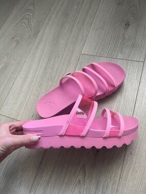 Reef Pink Platform Slide Sandals